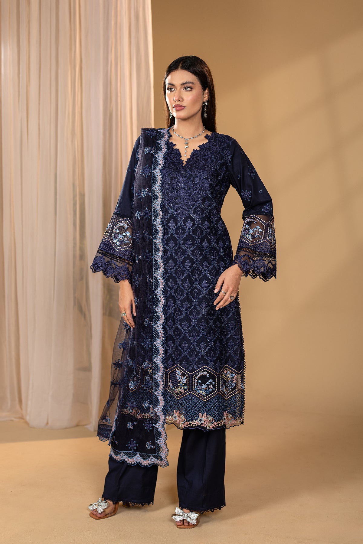 YARA - 3PC EMBROIDERED OUTFIT - Henna Mehndi