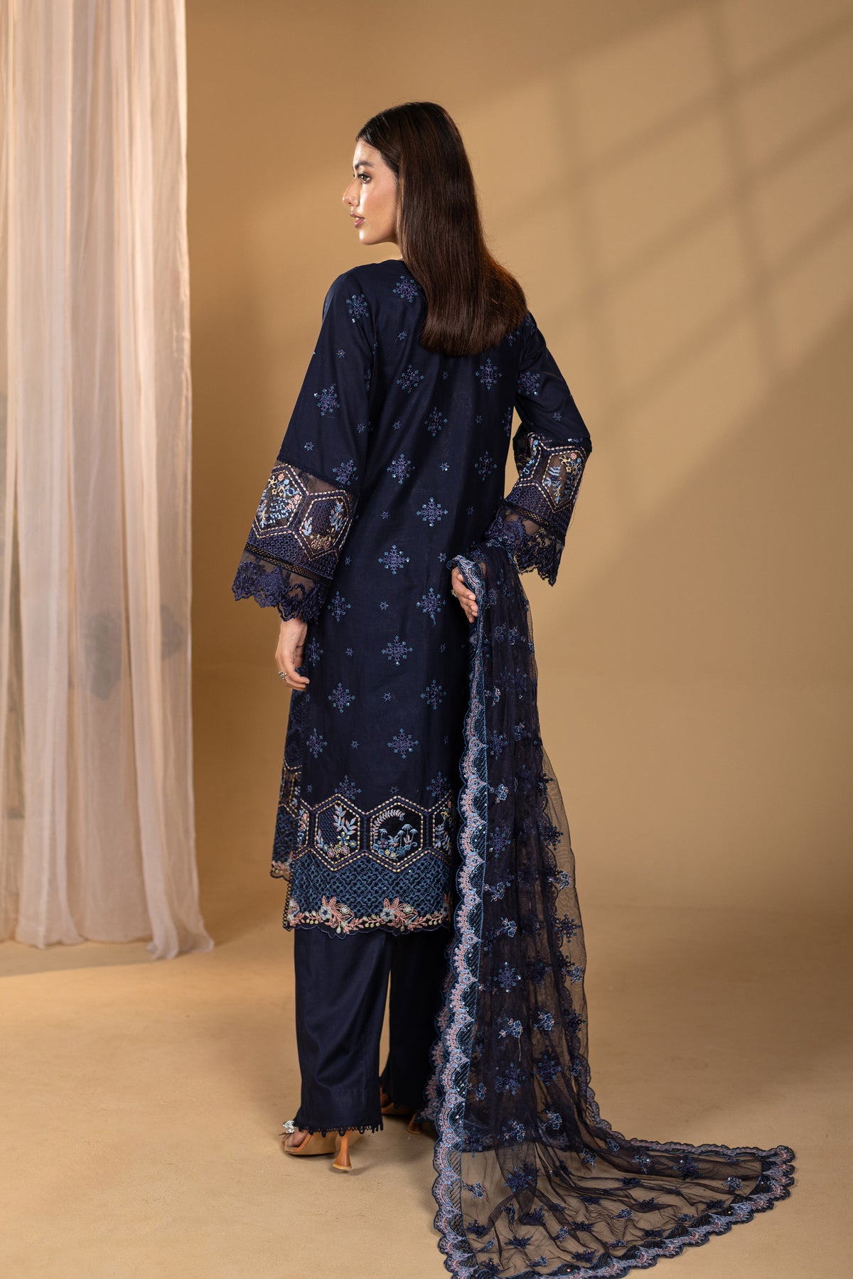 YARA - 3PC EMBROIDERED OUTFIT - Henna Mehndi