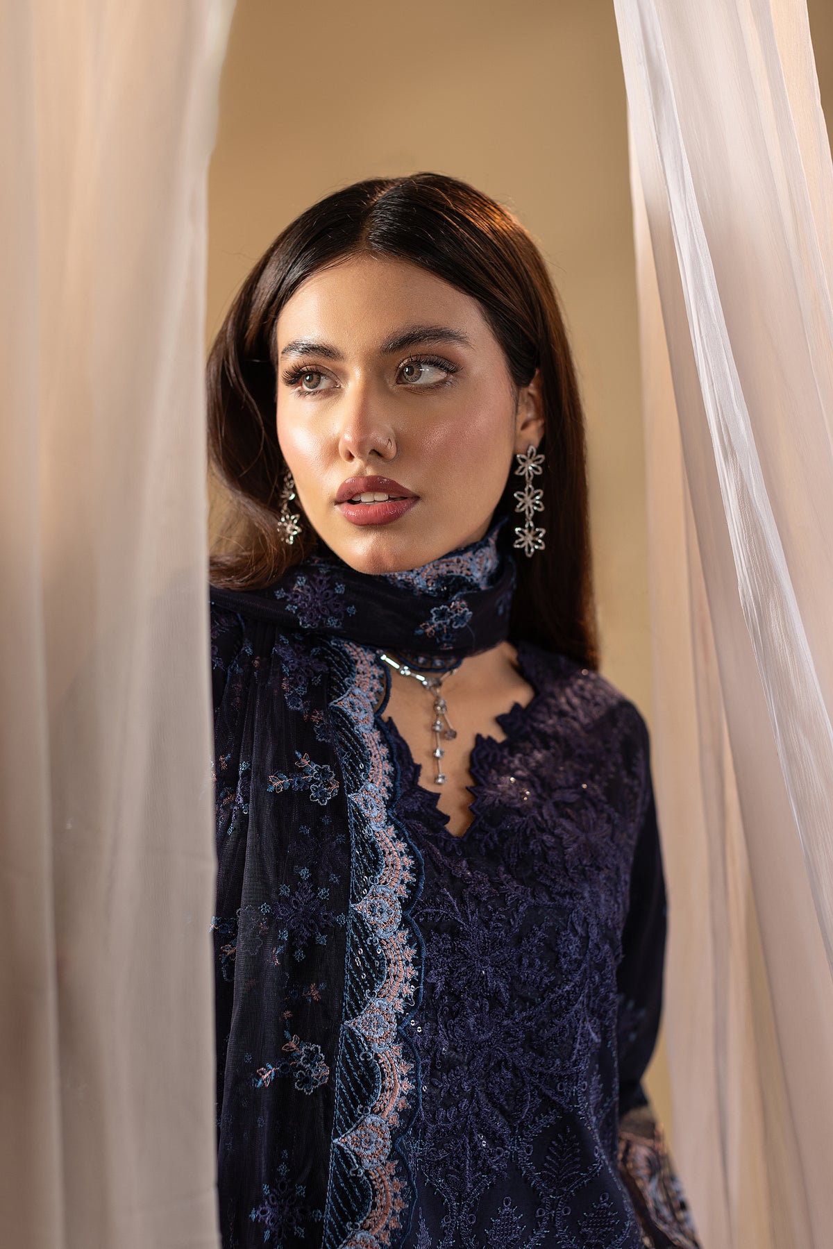 YARA - 3PC EMBROIDERED OUTFIT - Henna Mehndi