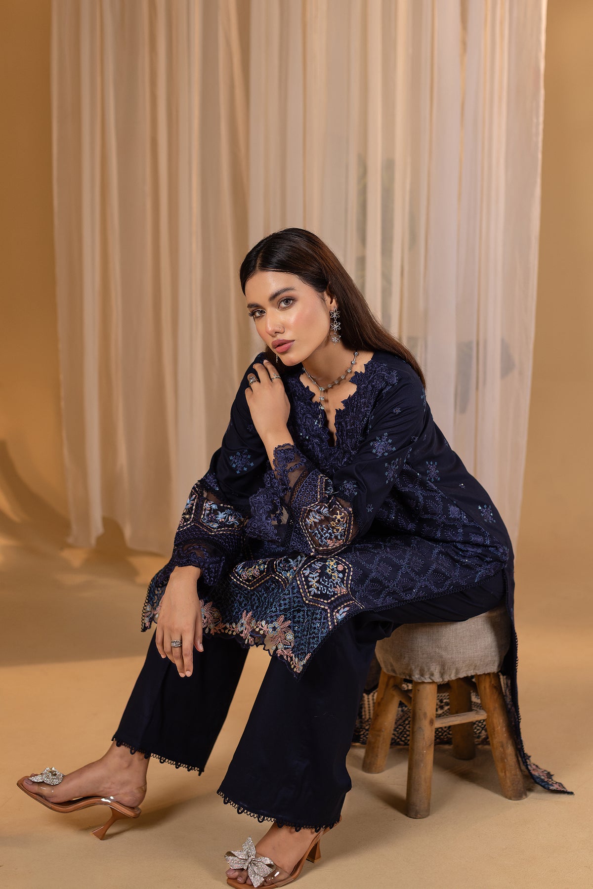 YARA - 3PC EMBROIDERED OUTFIT - Henna Mehndi