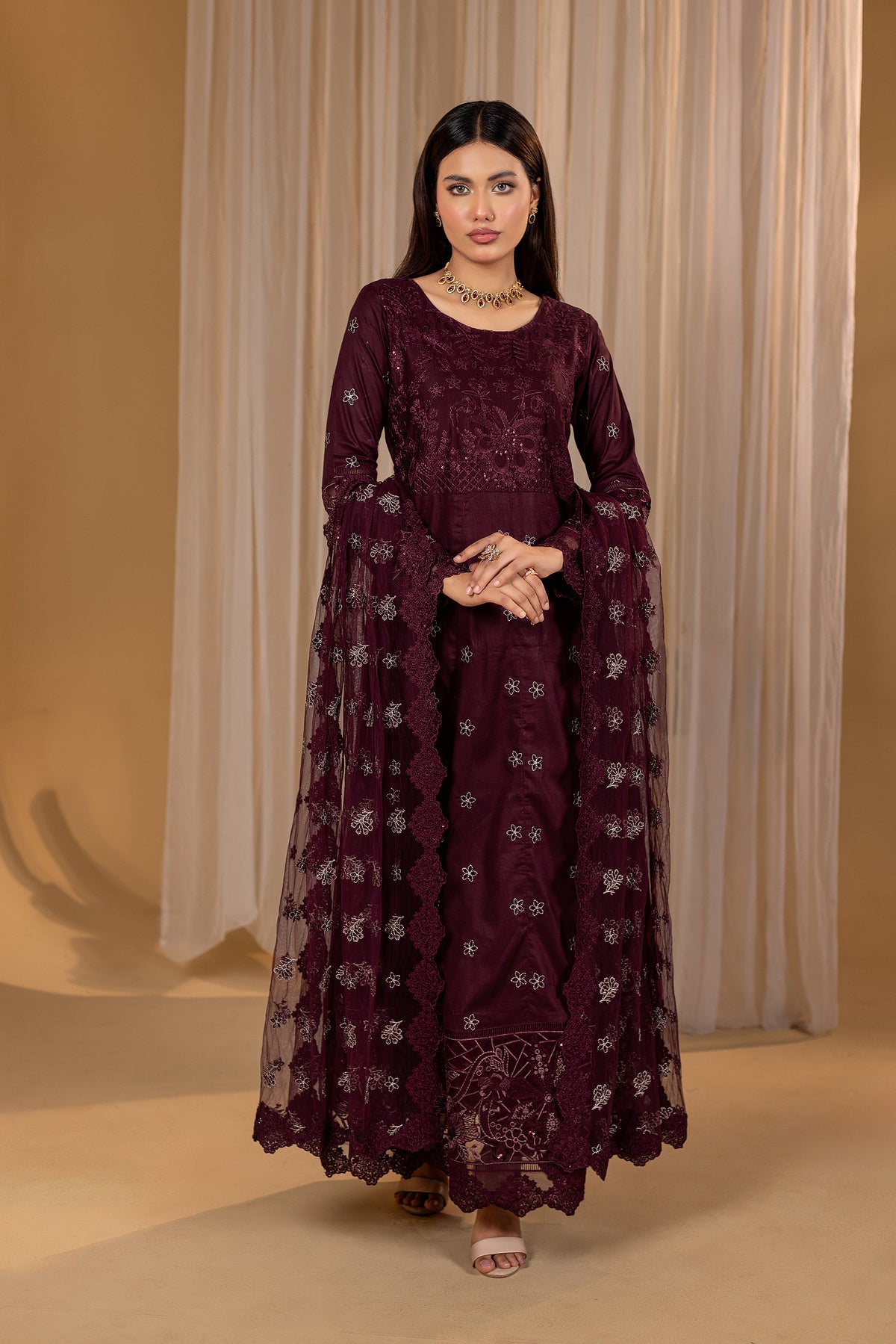 SOHAN - 3PC EMBROIDERED OUTFIT - Henna Mehndi