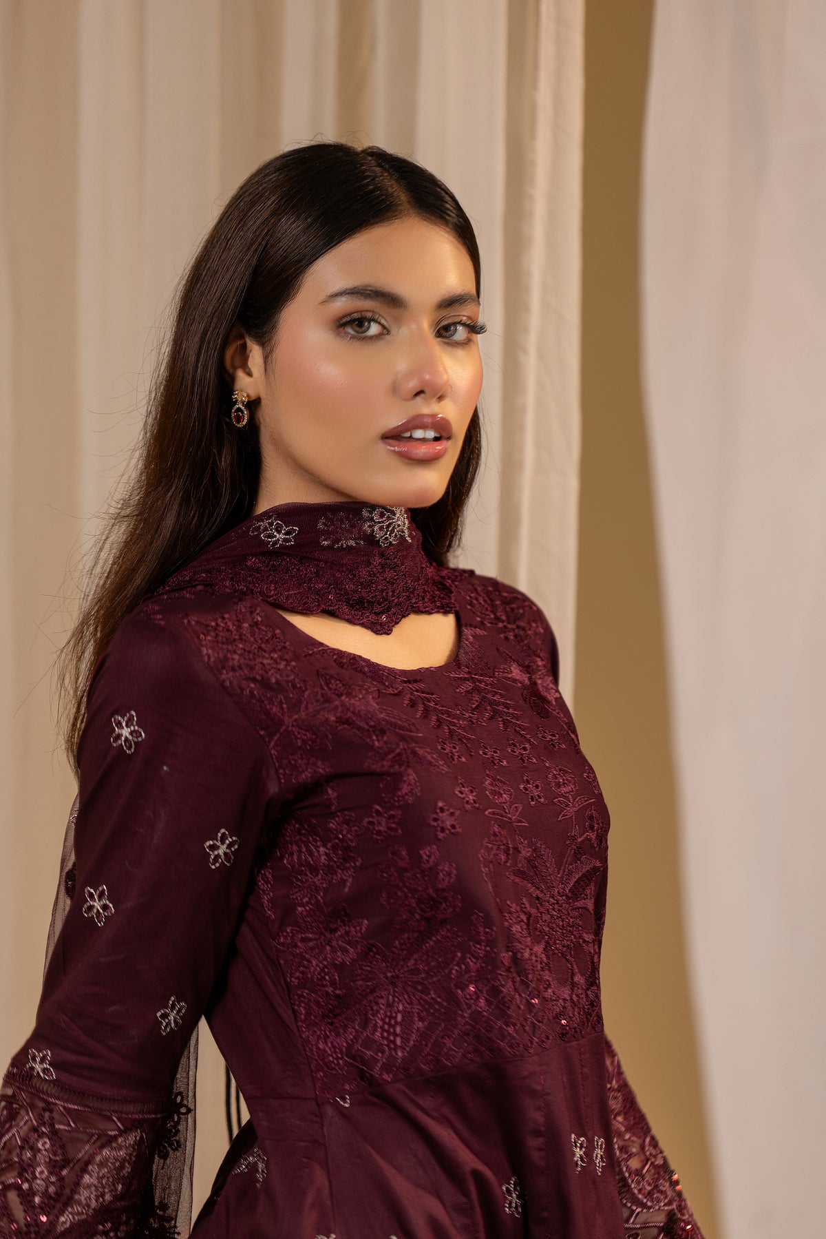 SOHAN - 3PC EMBROIDERED OUTFIT - Henna Mehndi
