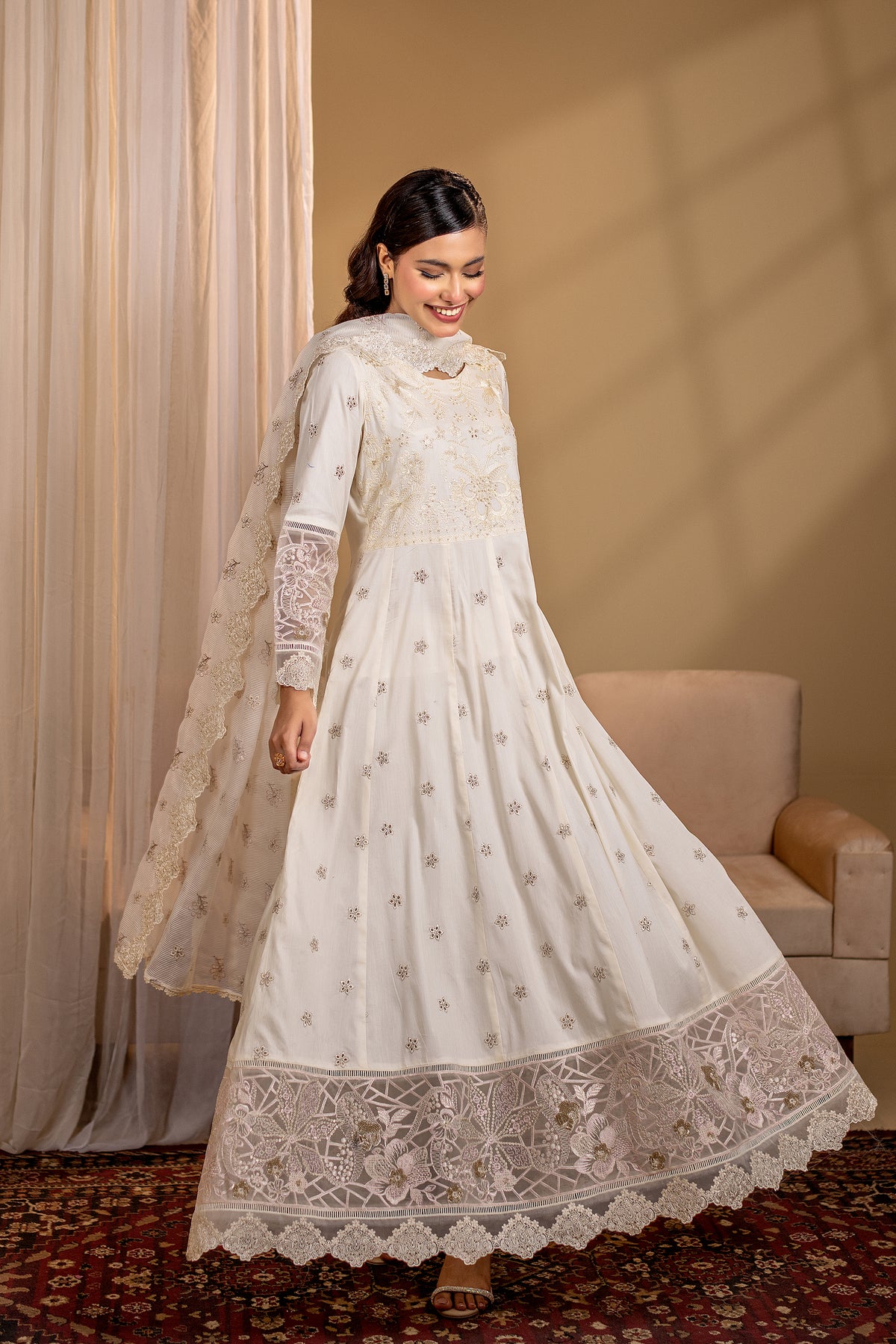 SELIN - 3PC EMBROIDERED OUTFIT - Henna Mehndi