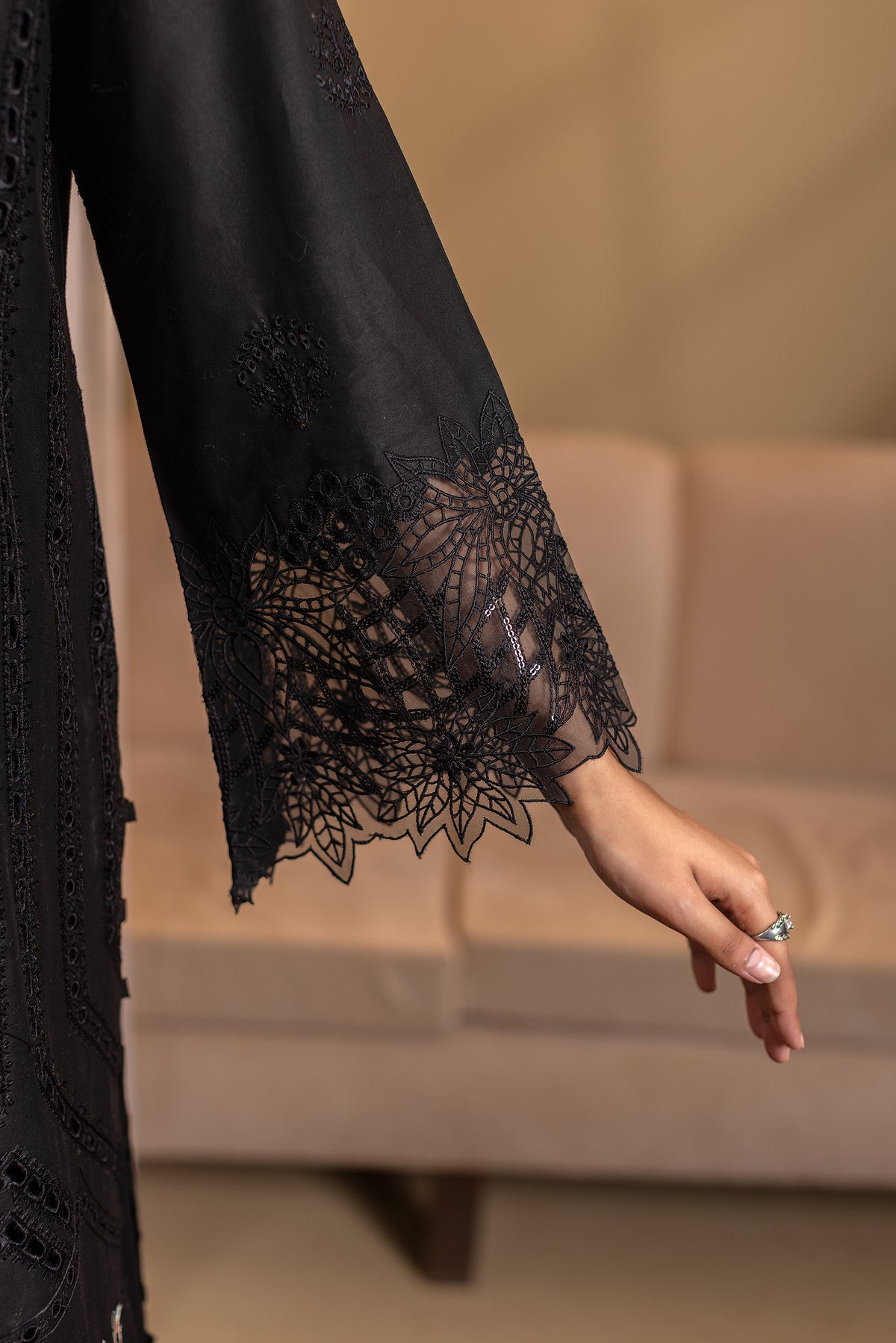 NIHAL - 3PC EMBROIDERED OUTFIT - Henna Mehndi