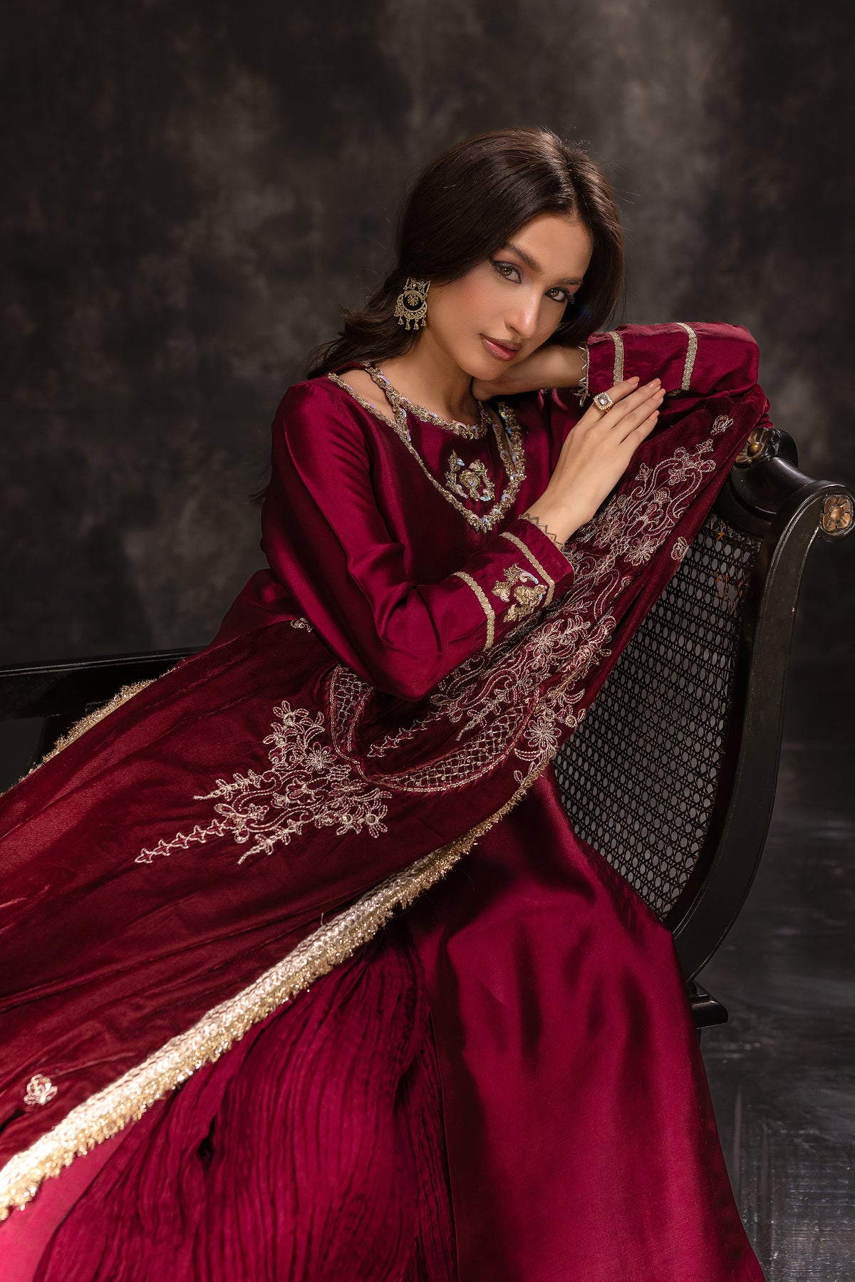 Cygna - Velvet Shawl - Henna Mehndi