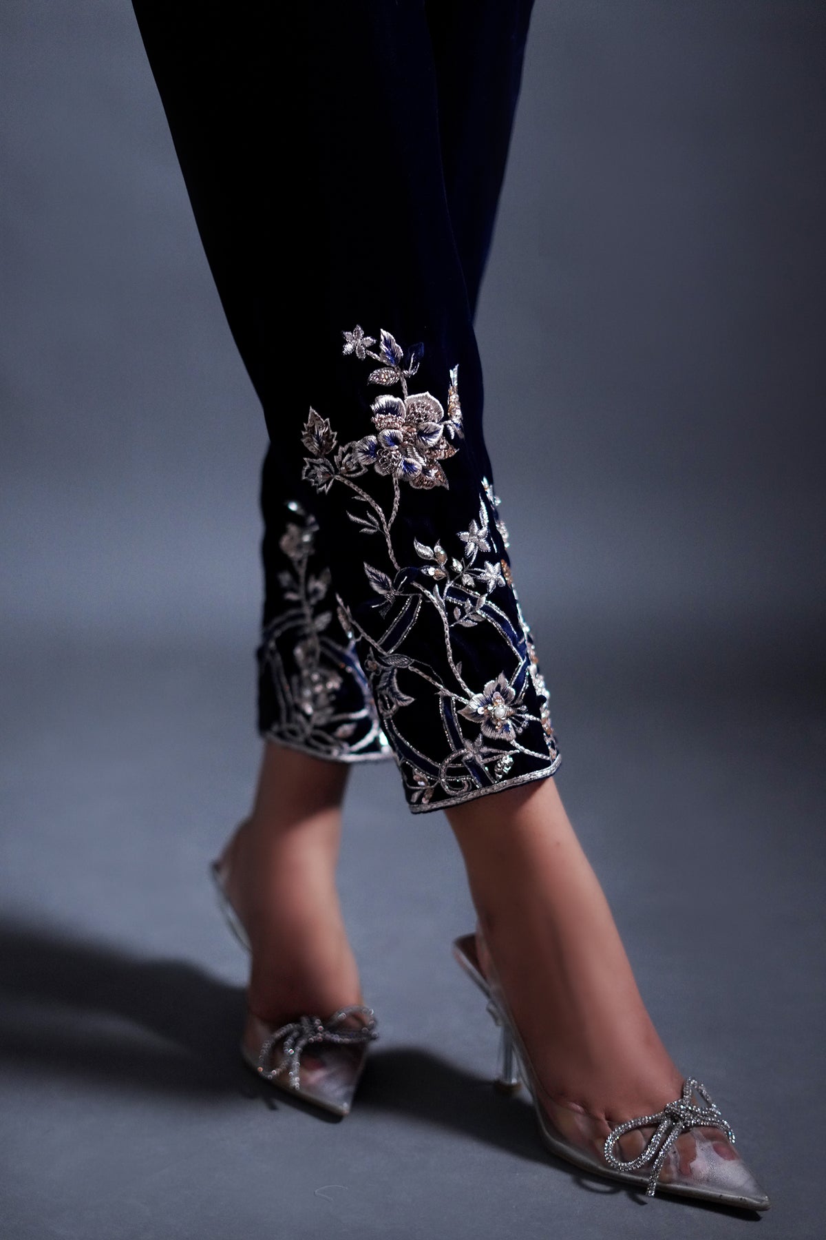 AURORA EMBROIDERED VELVET TROUSERS - Henna Mehndi