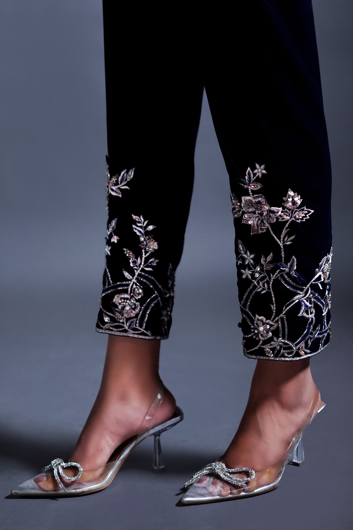 AURORA EMBROIDERED VELVET TROUSERS - Henna Mehndi