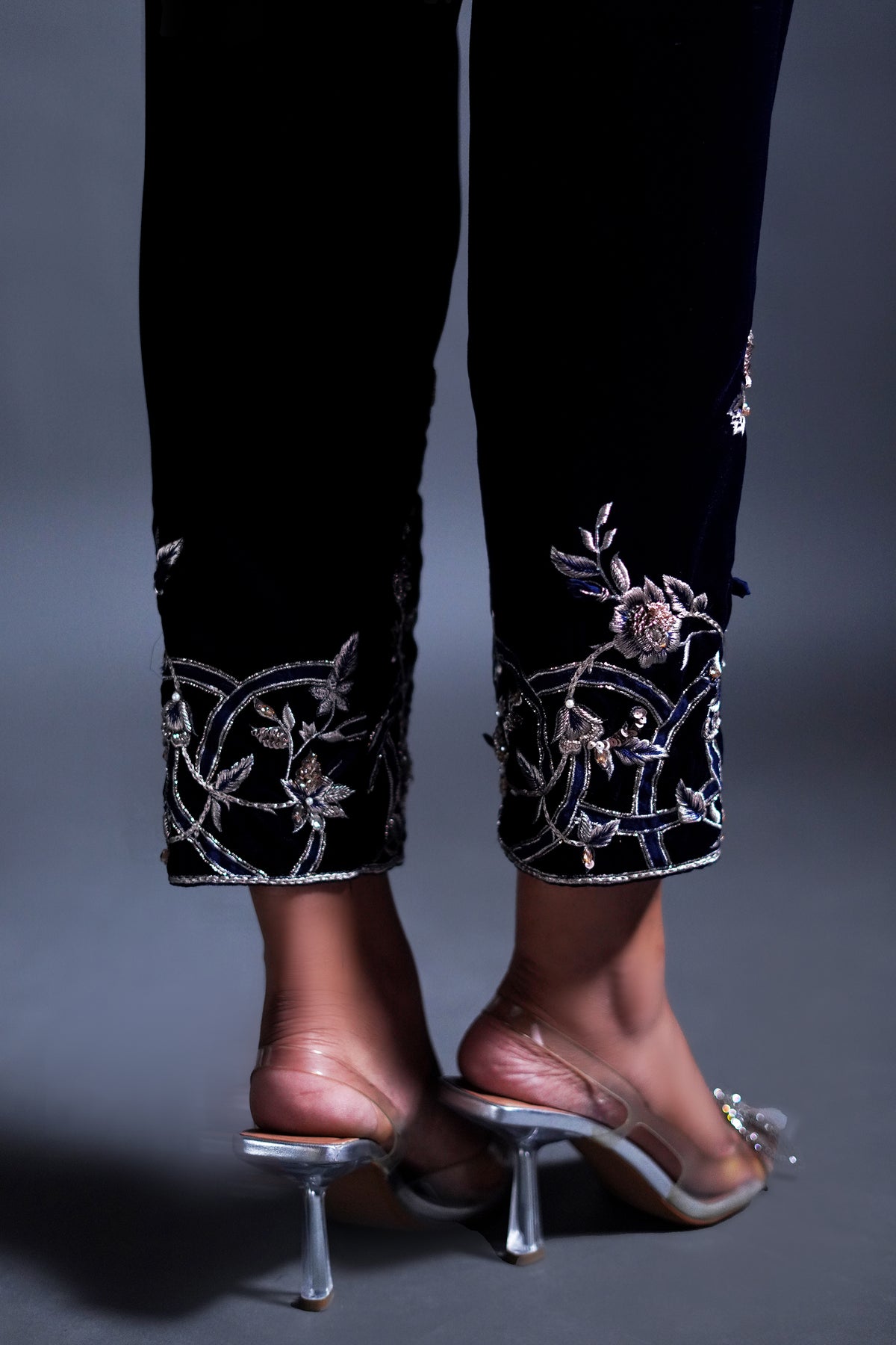 AURORA EMBROIDERED VELVET TROUSERS - Henna Mehndi