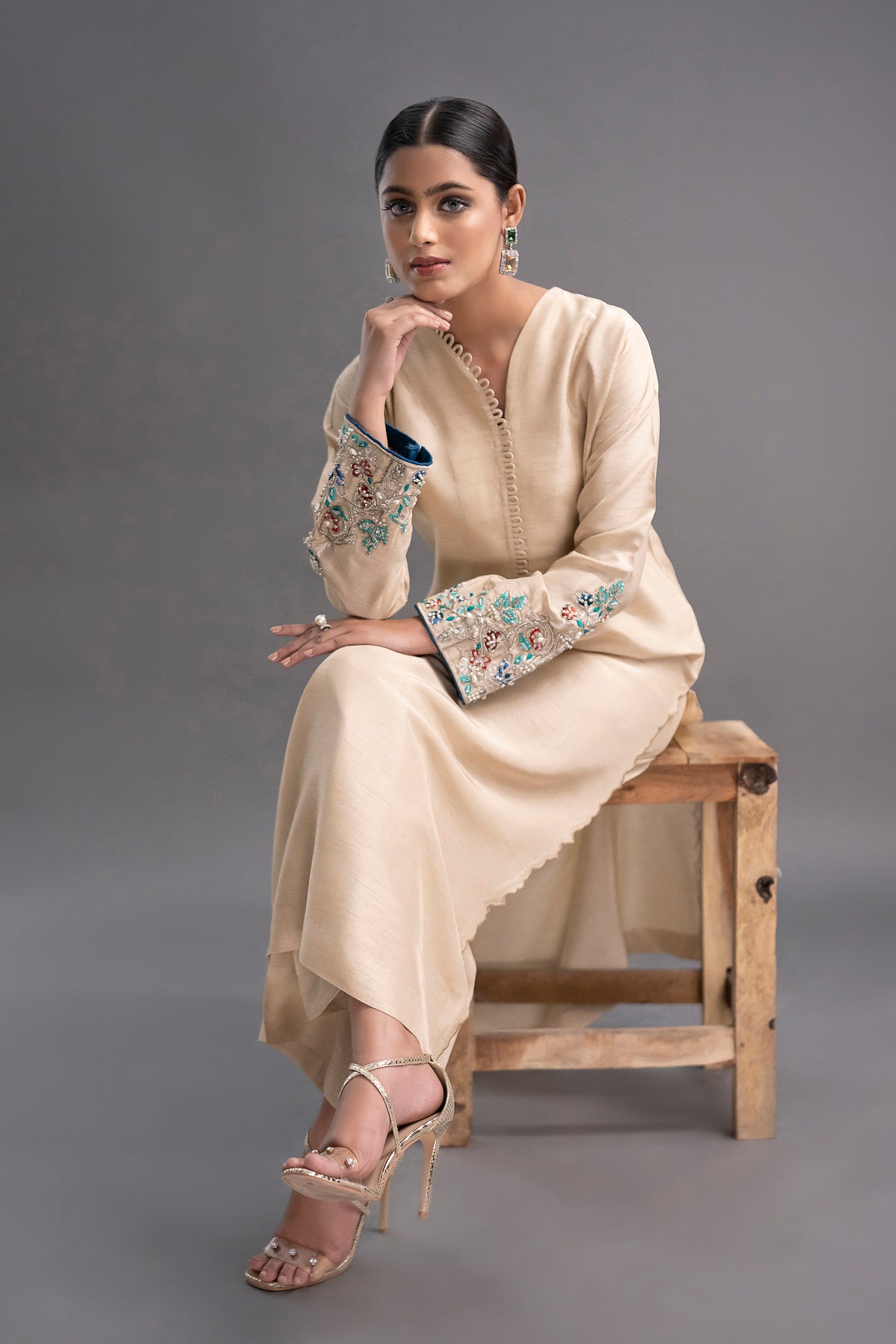 CLARA - Henna Mehndi