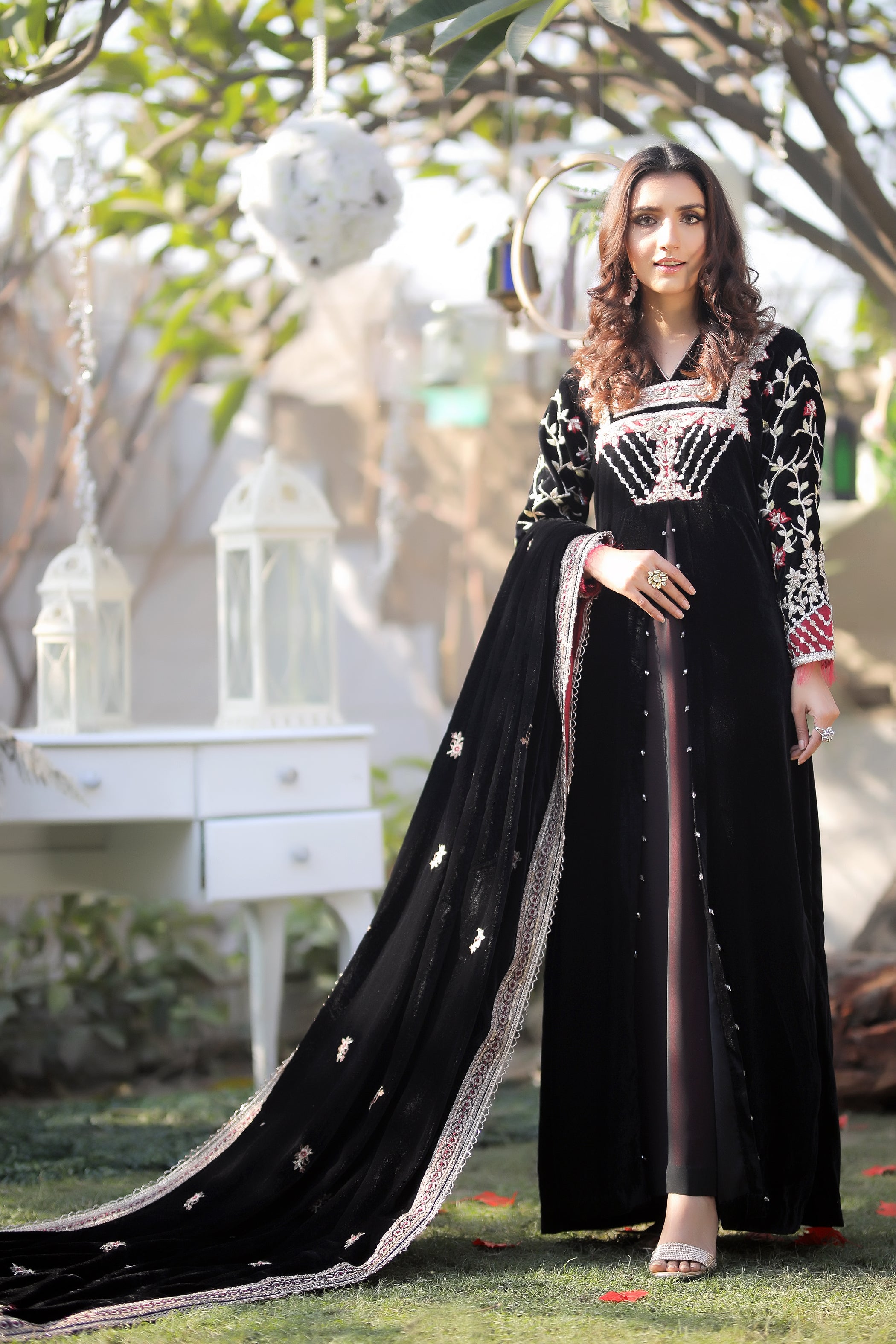 Regal Charm