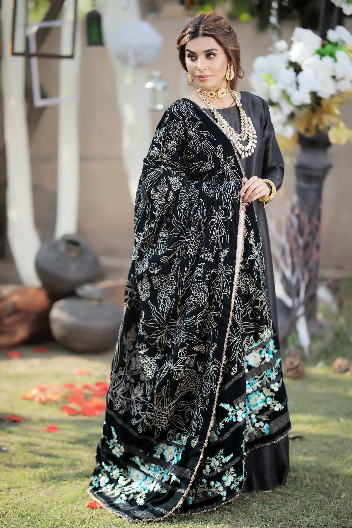 Emerald Luxe - Shawl - Henna Mehndi