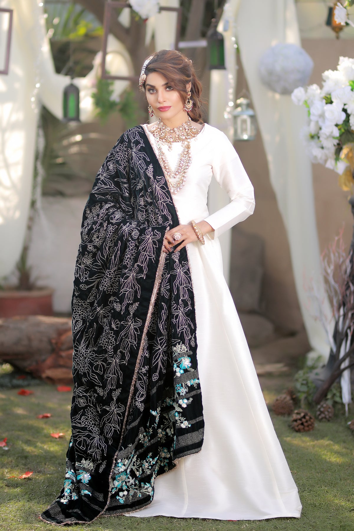Emerald Luxe - Shawl - Henna Mehndi